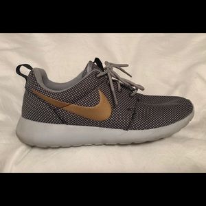Nike Shoes Gray